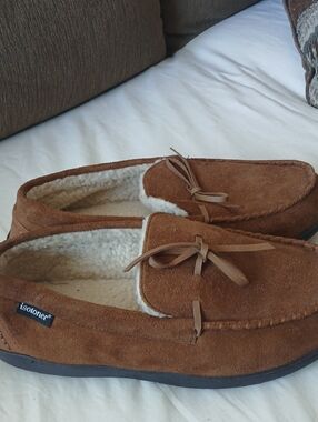 Isotoner Men's Nigel Microsuede Moccasin Slippers